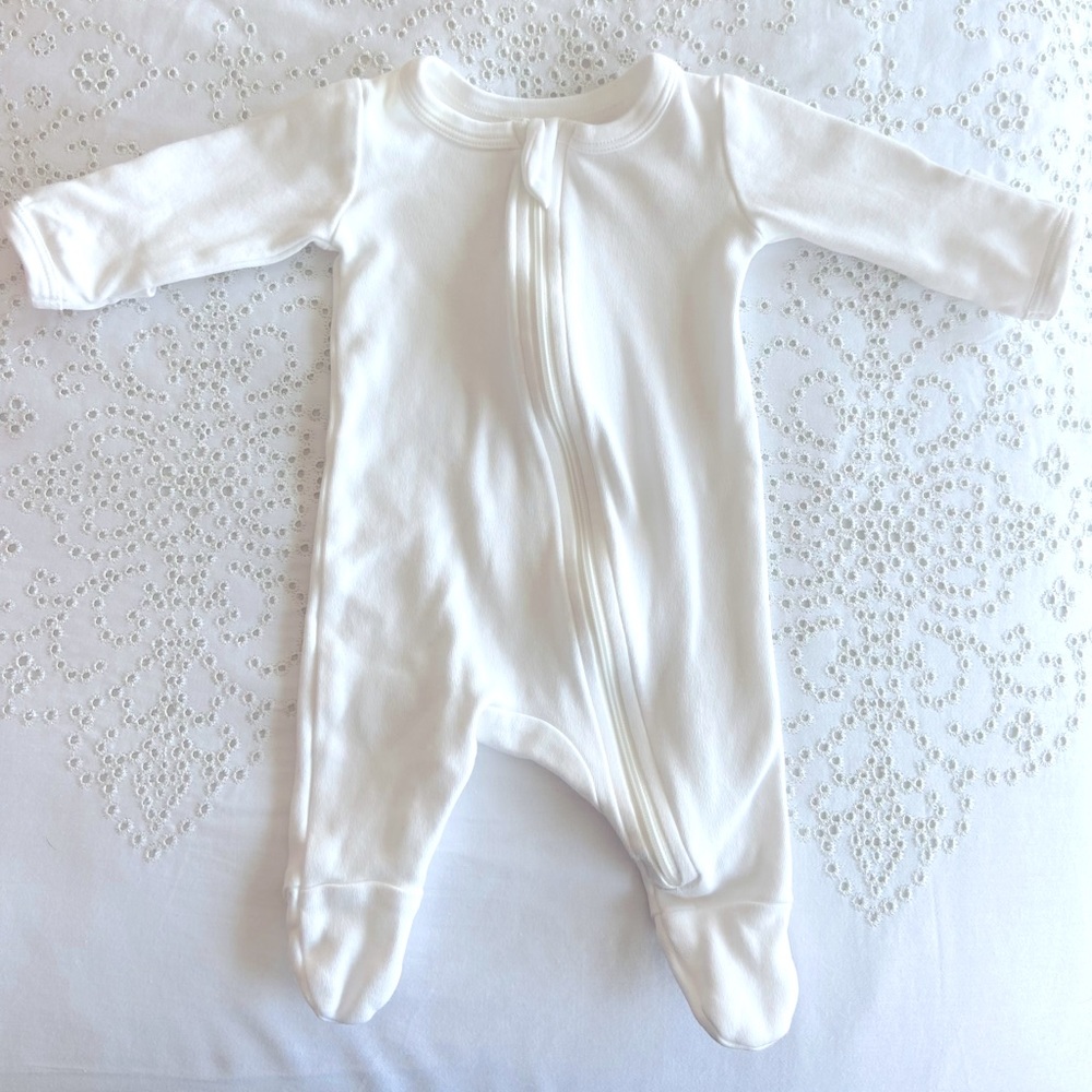 Owlivia Zip Up Footie Pajamas- Newborn
